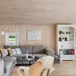 Binta - 225m From The Sea By Interhome Tranekær