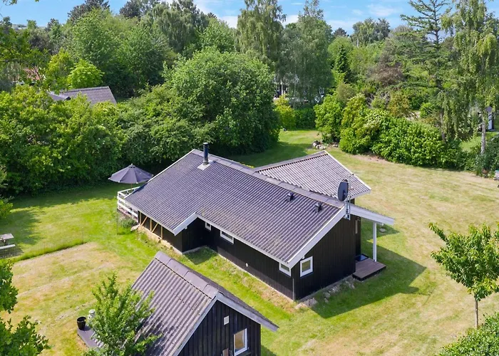 Vakantiehuis Binta - 225m From The Sea By Interhome Tranekær